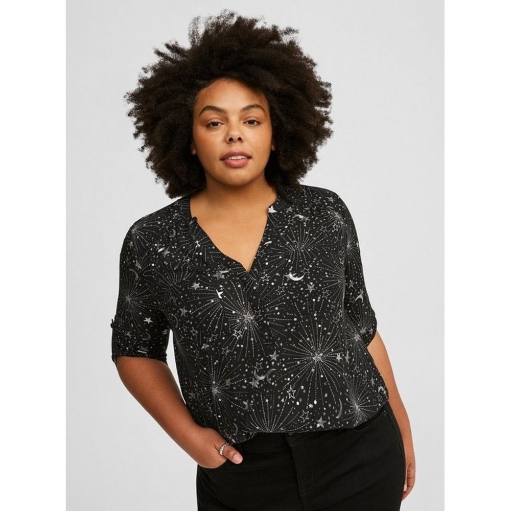 Torrid Harper Black Silver Celestial Moon Star Georgette Blouse 2 2X NEW